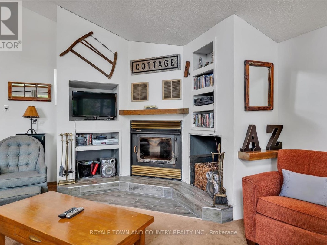 54 LAXTON  TWP 5TH LINE, 
