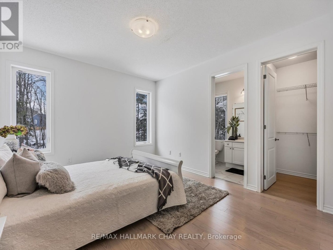 12 DYER CRESCENT, 