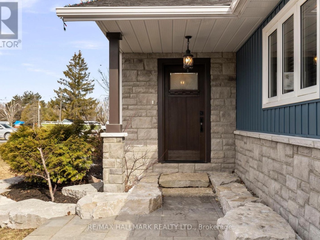 13 Pinetree Court, Simcoe Lake