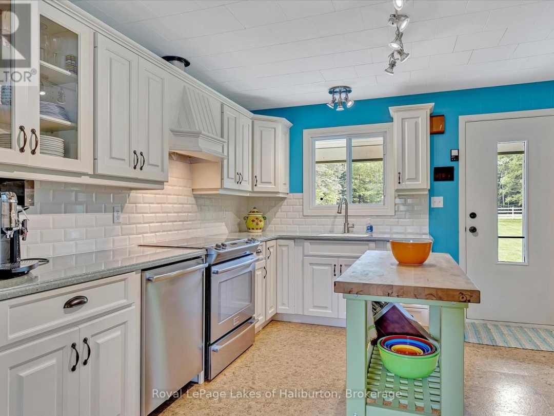 1093 LAMAR DRIVE, 