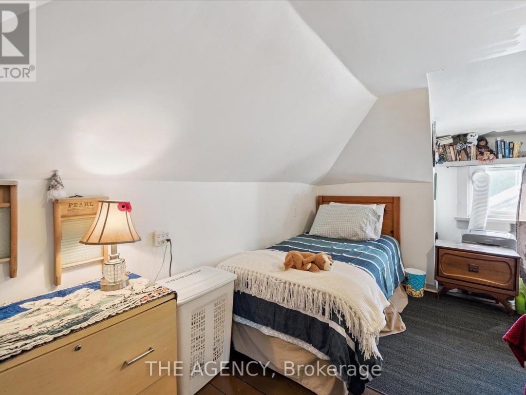 31 BRUNEL ROAD, 
