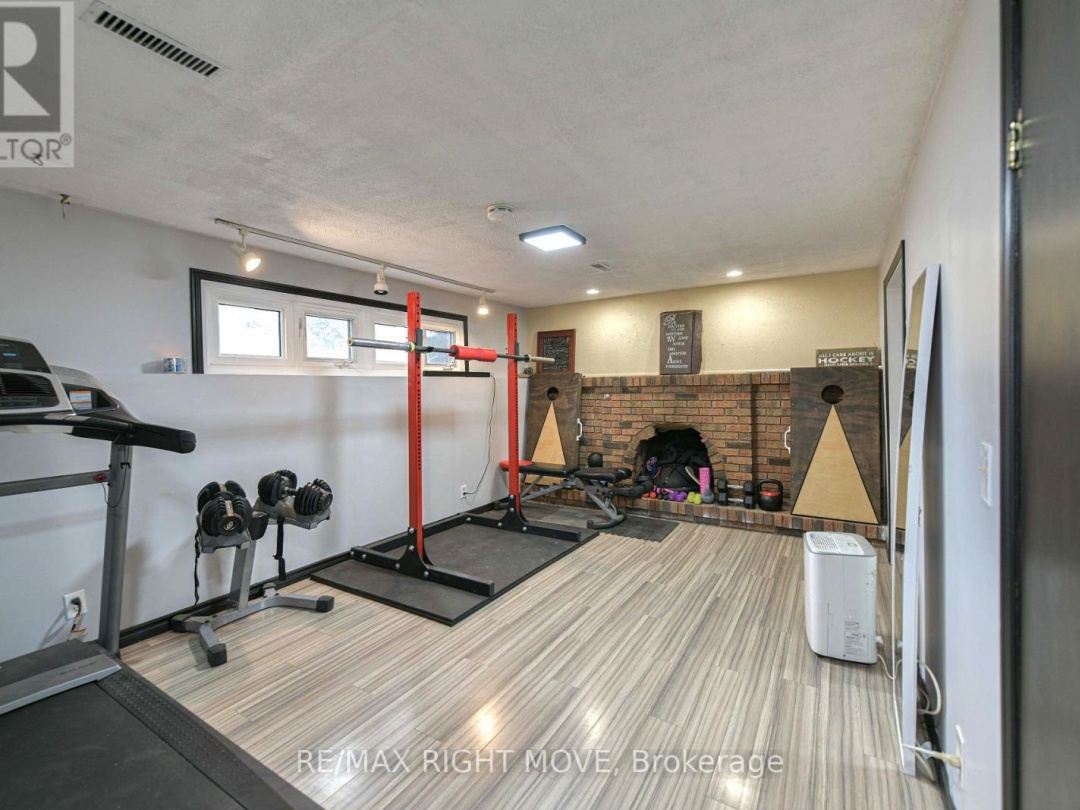 425 RAYMOND AVENUE, 