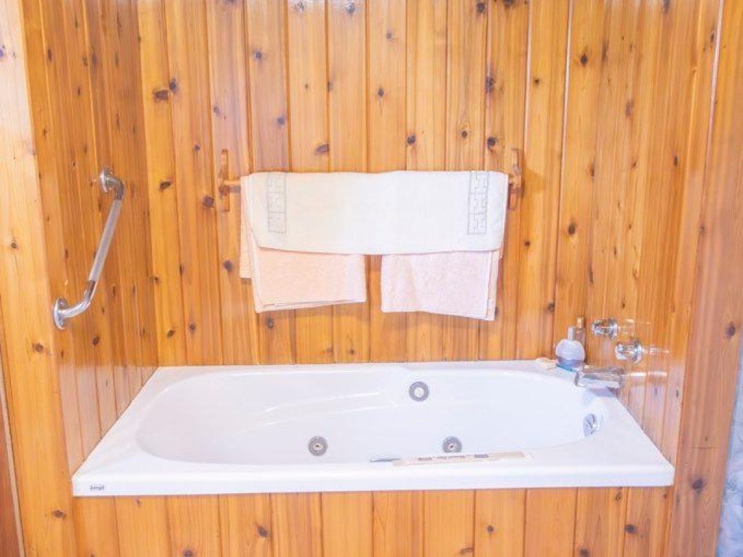 357 THE CAPTAINS CORNERS, 