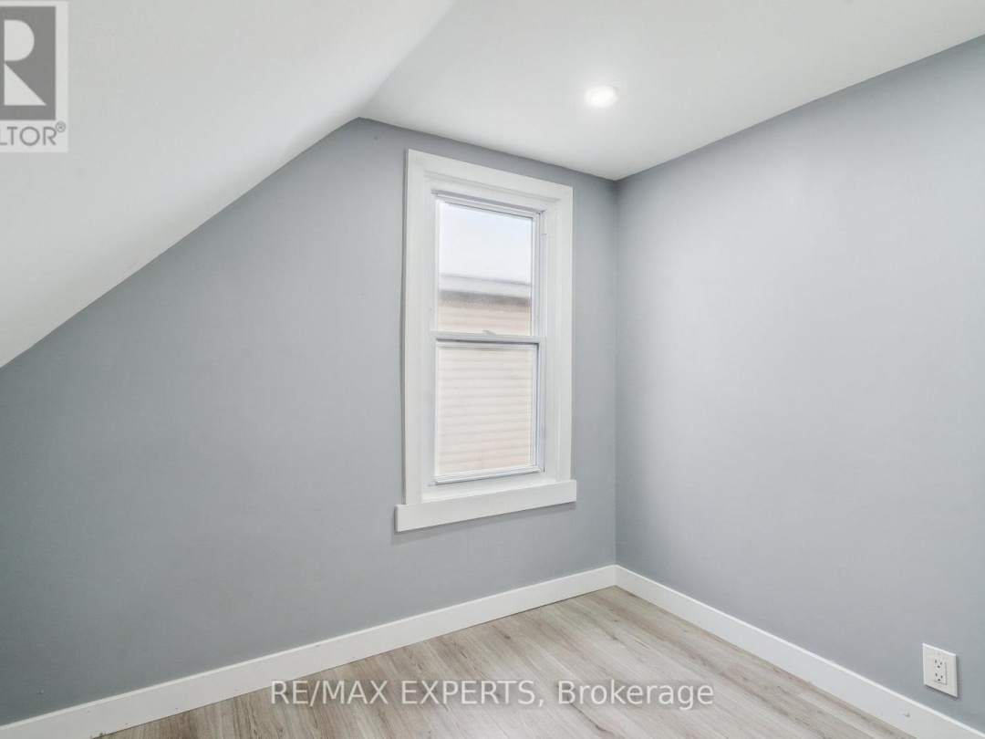 282 Gill Street, Orillia