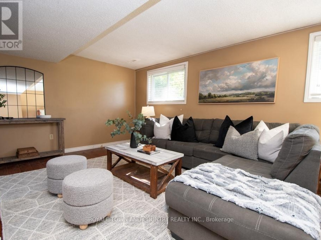 187 SKYLINE ROAD, 