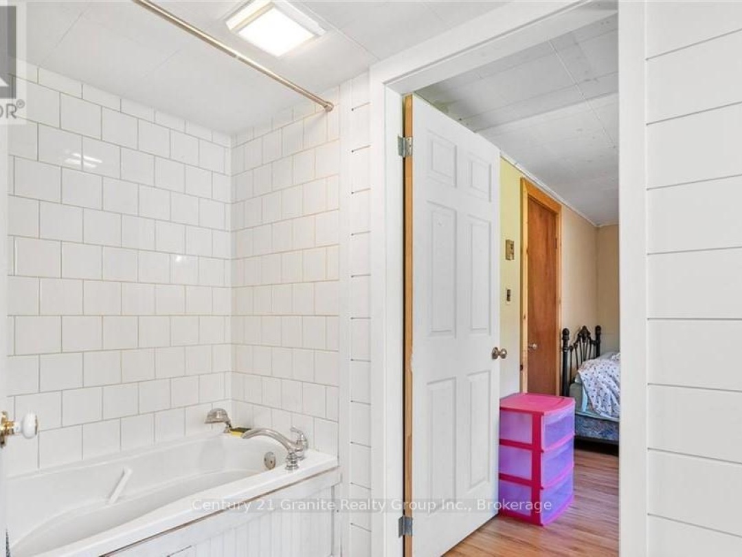 1036 SHIRLEYS ROAD, 