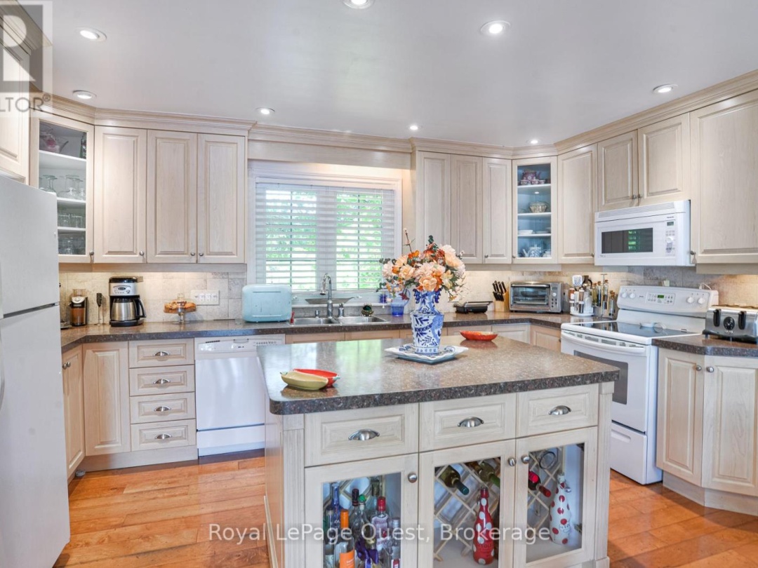 1 Island 4Sr, Severn Lake