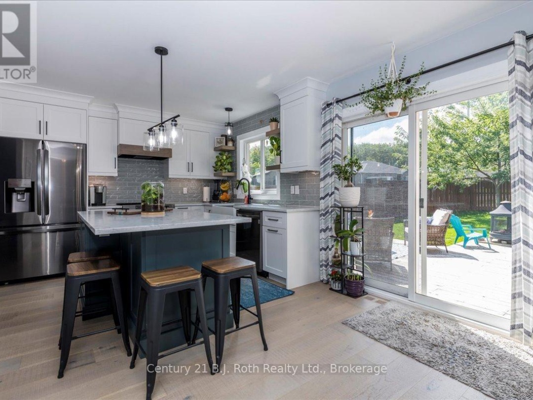 4 SHEPPARD DRIVE, 