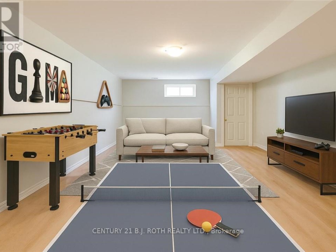 3 MAPLE GATE, 
