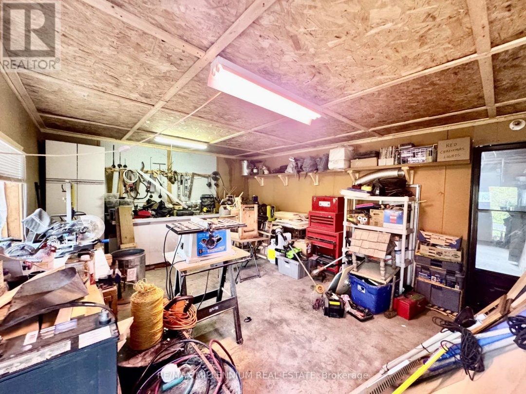 3741 CEDAR RAPIDS DRIVE S, 