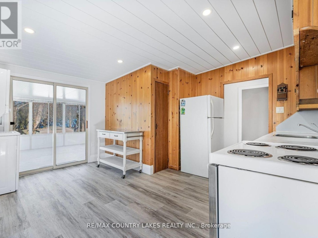 10 RIDGE AVENUE, 