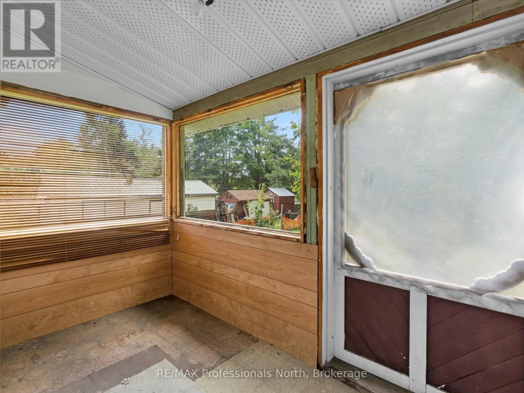 1716 GRAVENHURST PARKWAY, 