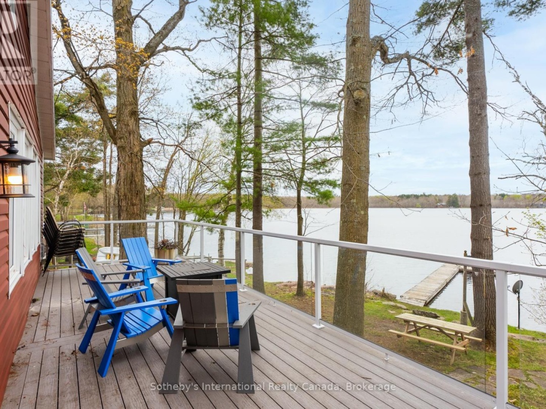 1658 Peninsula Point Road, Sparrow Lake