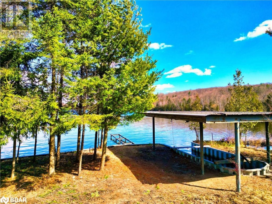 9 Beach Road, Bass Lake