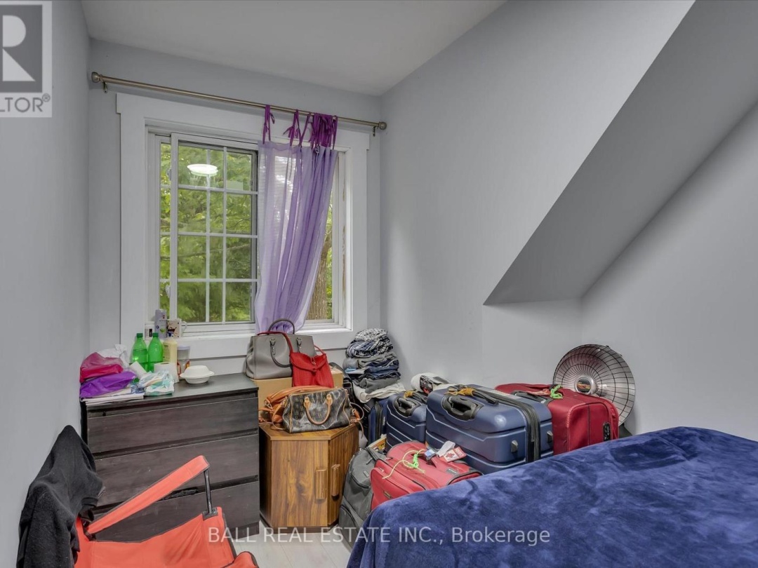 32 CHERRYHILL STREET, 