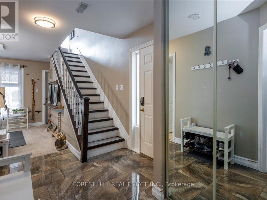 8 - 100 LAGUNA PARKWAY, 