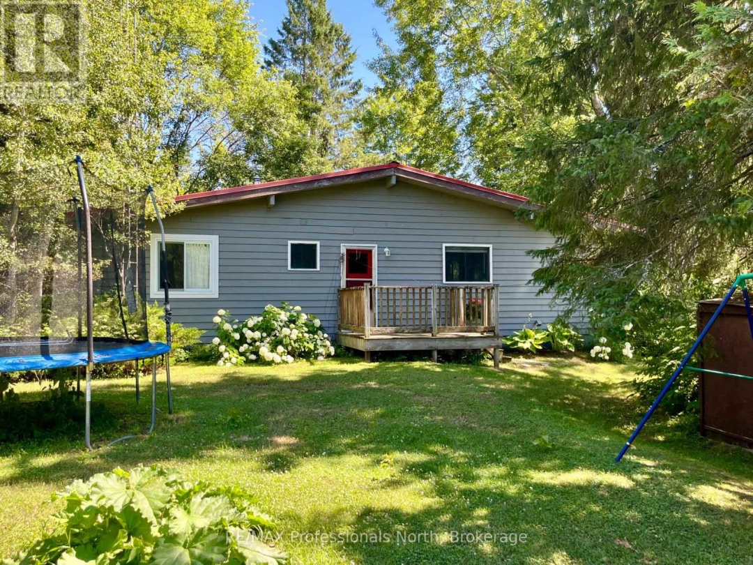 1093 TIFFANY LANE, 