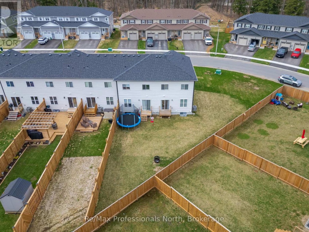 160 DAFFODIL COURT, 