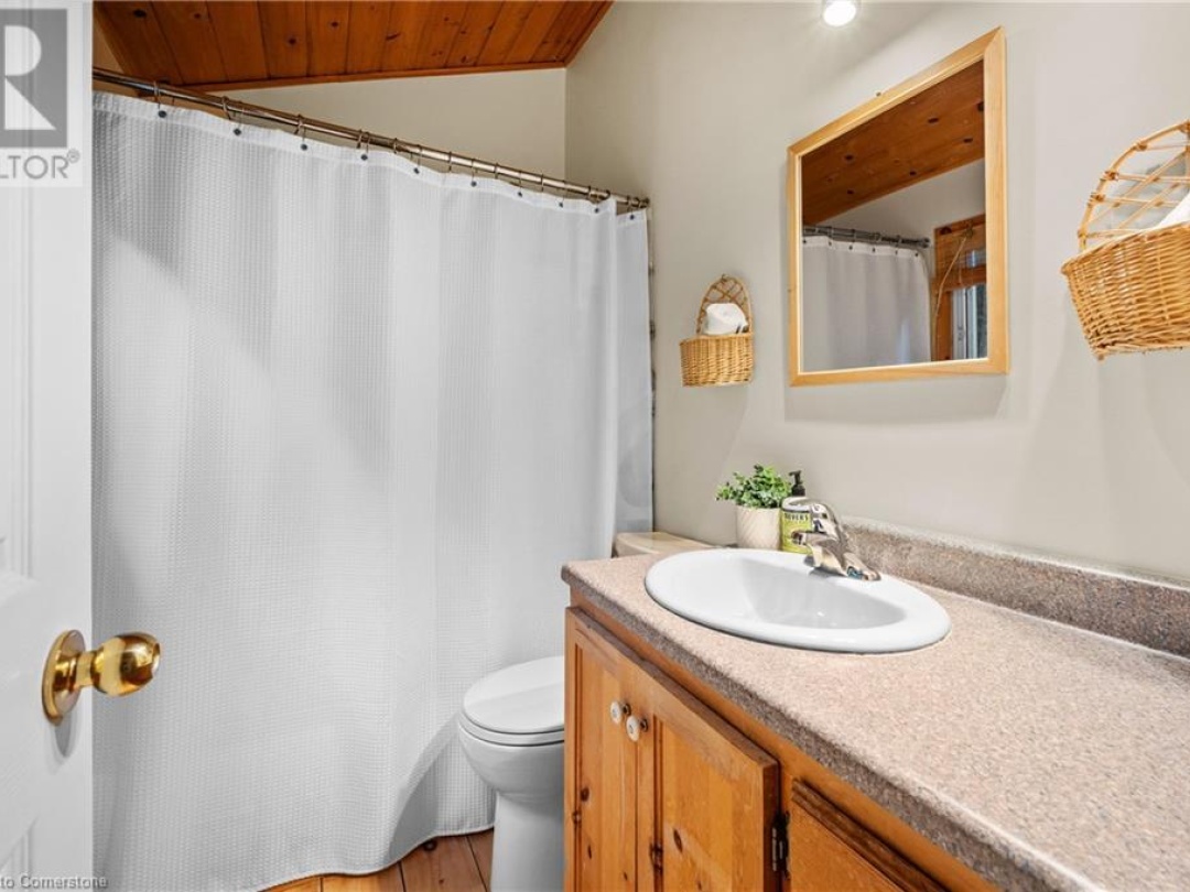 1076 Thanksgiving Rock Way, Kahshe Lake
