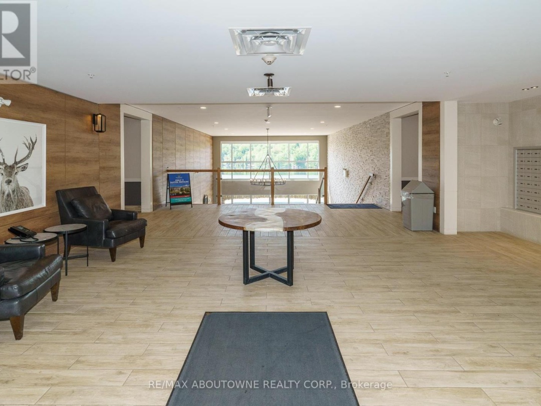 332 - 25 PEN LAKE POINT ROAD, 