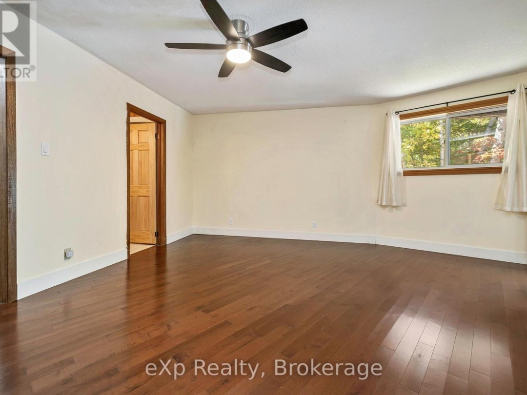 18 KRISTEN HEIGHTS, 