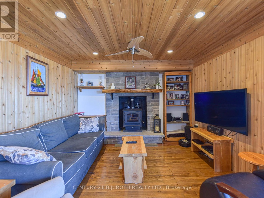 3801 Wood Avenue, Lake Couchiching