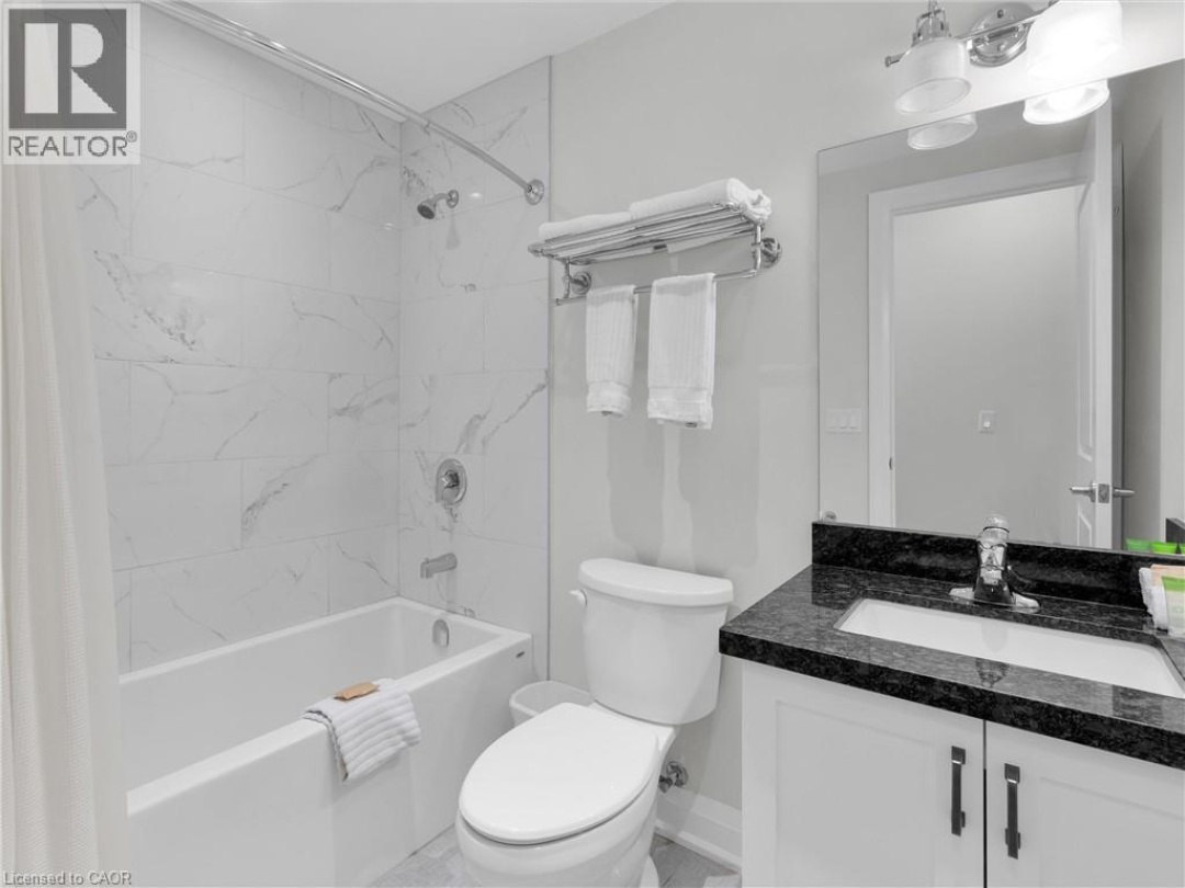 1869 MUSKOKA 118 Road W Unit# BTW-101, Lake Muskoka