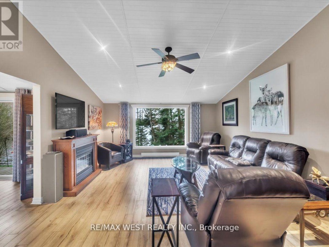 1017 RAYS LANE, 