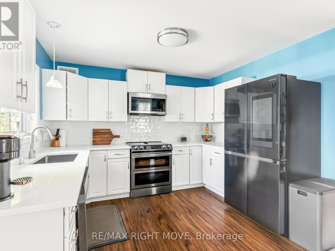 35 CEDAR BAY ROAD, Canal Lake