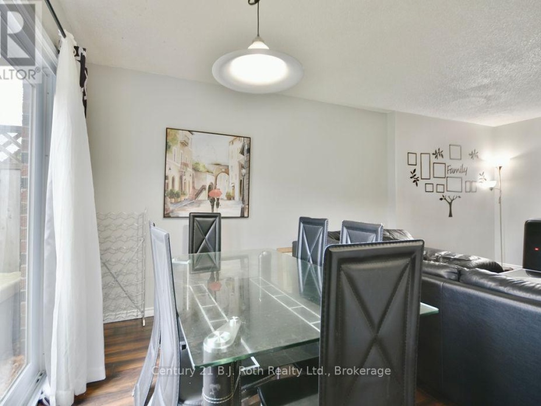 7 - 441 BARRIE ROAD, 