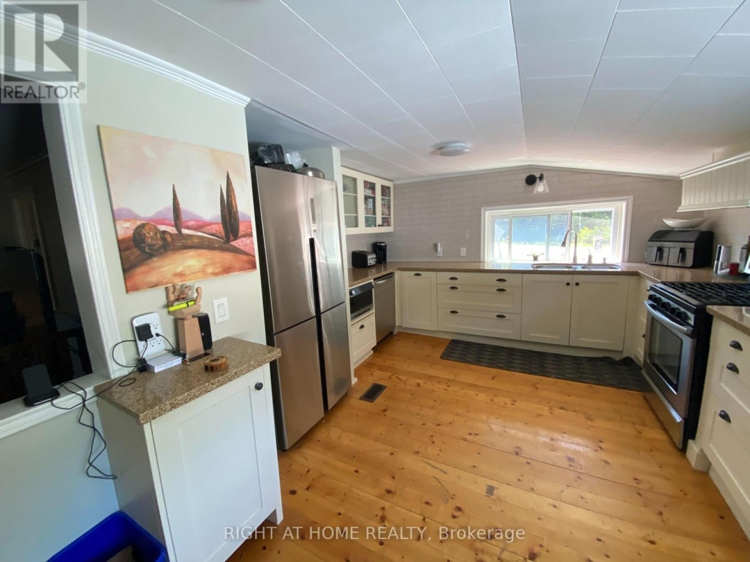 1725 Earl Haid Avenue, Severn Lake