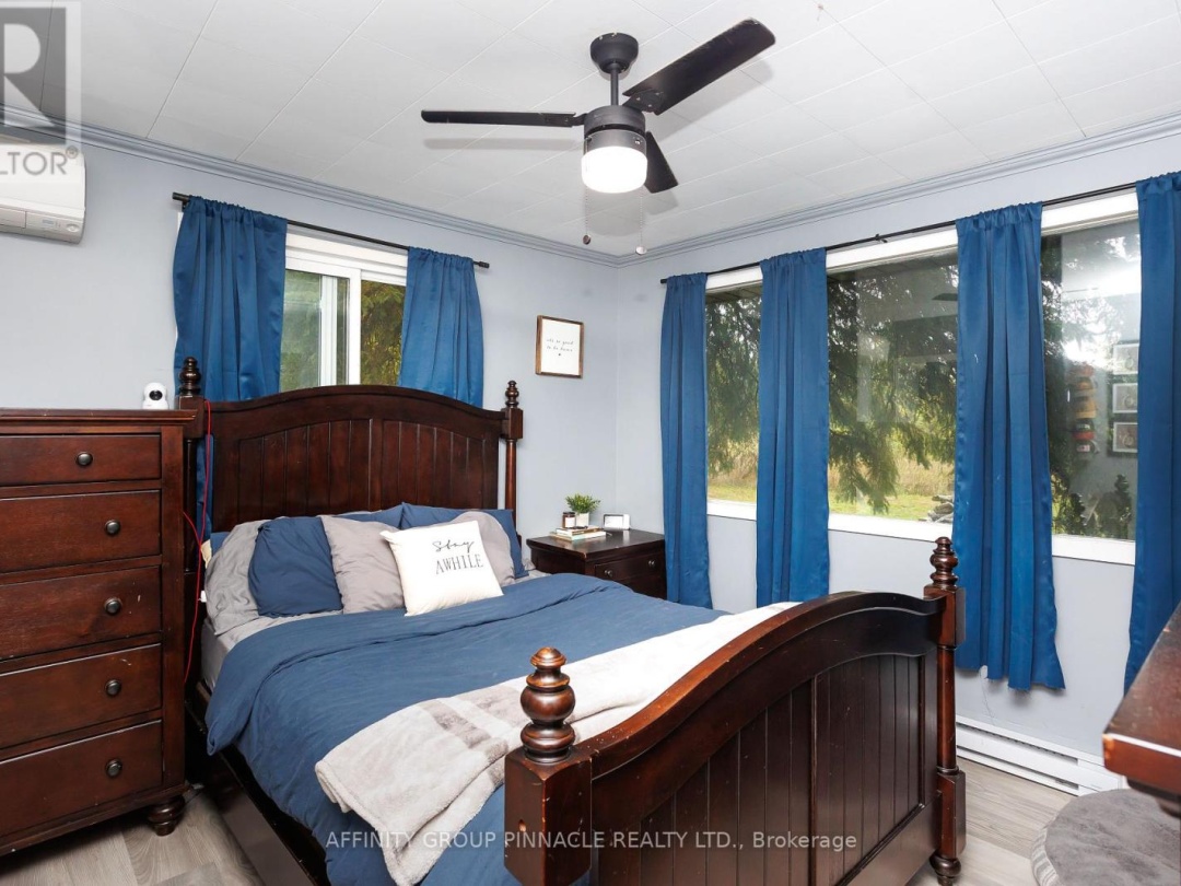 828 NORTHLINE ROAD, 
