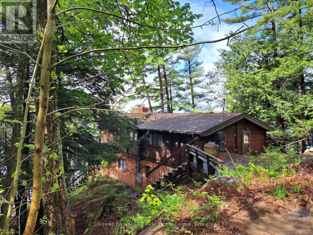 15 - 1519 MUSKOKA RD 118 ROAD W, 