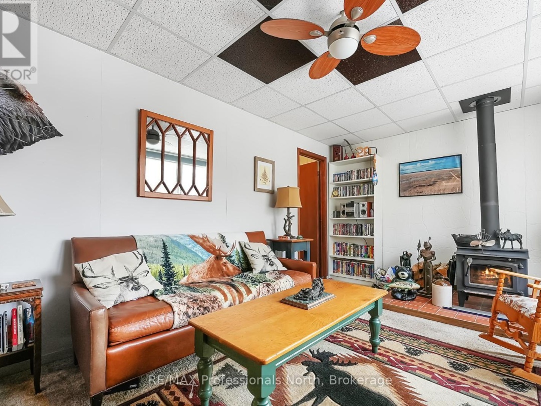 1025 MANITOU ROAD, 