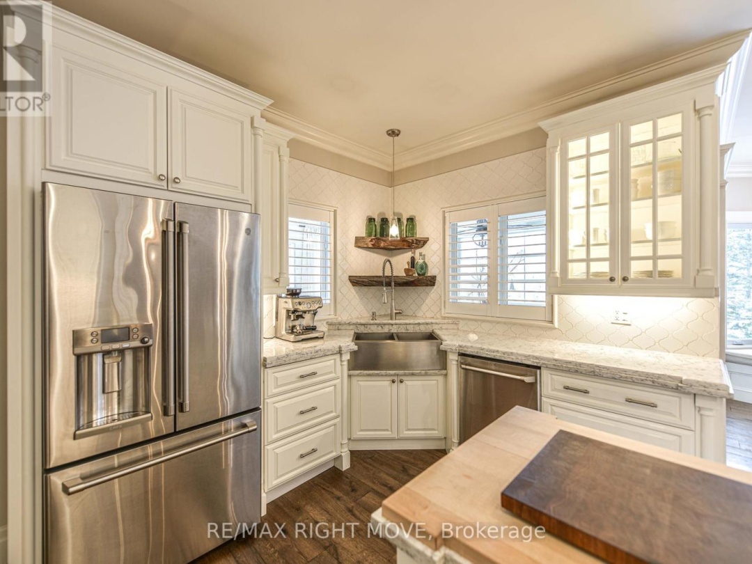1263 Hawk Ridge Crescent, Severn