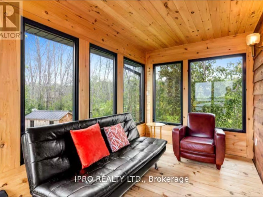 39 LONG POINT ROAD, 