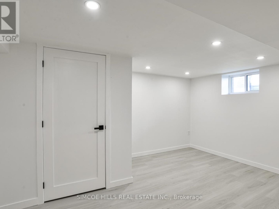 106 NORTH STREET W, 