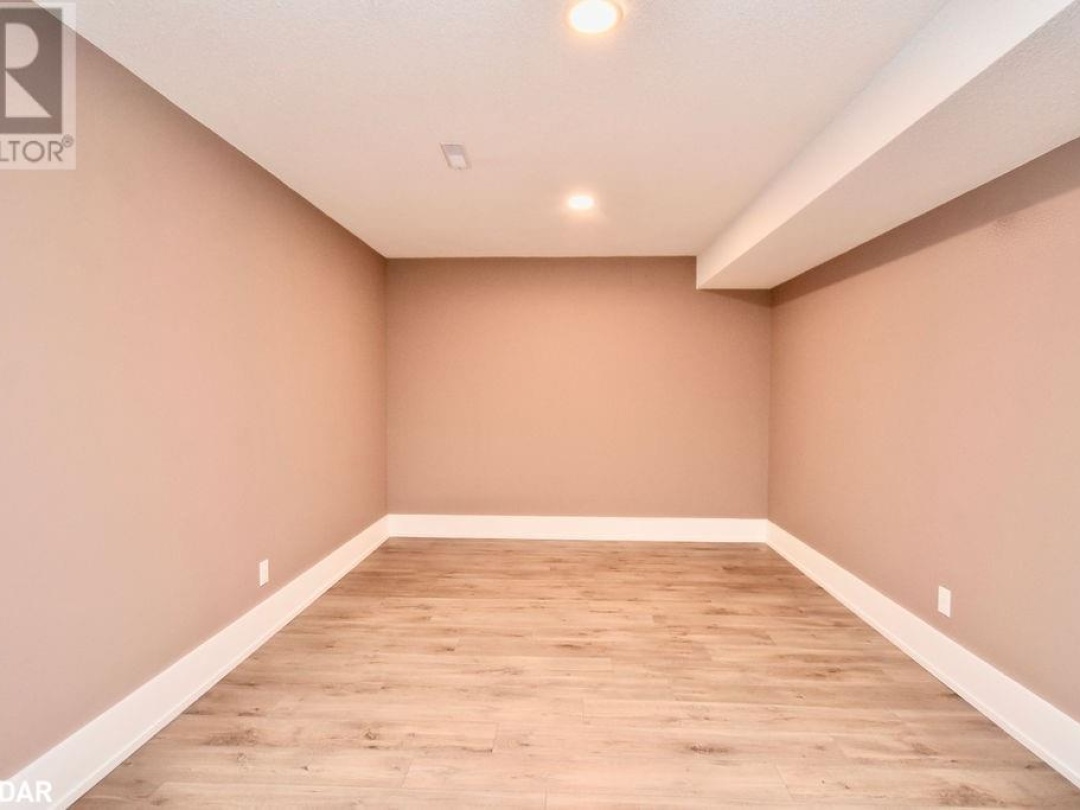 1348 Hawk Ridge Crescent, Severn
