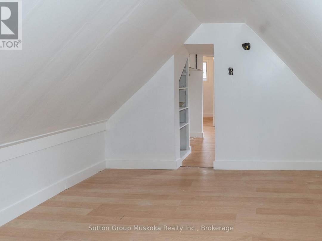 4 THUNDER BRIDGE COURT S,