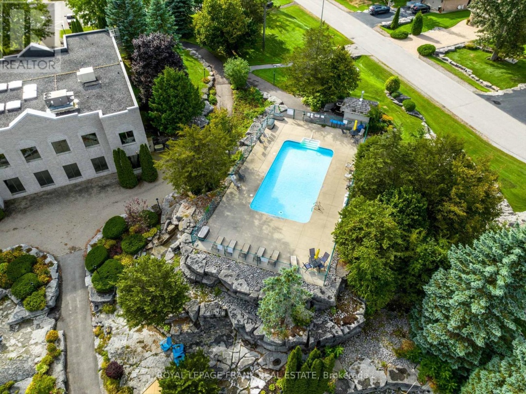 42 HUNTINGWOOD CRESCENT, 