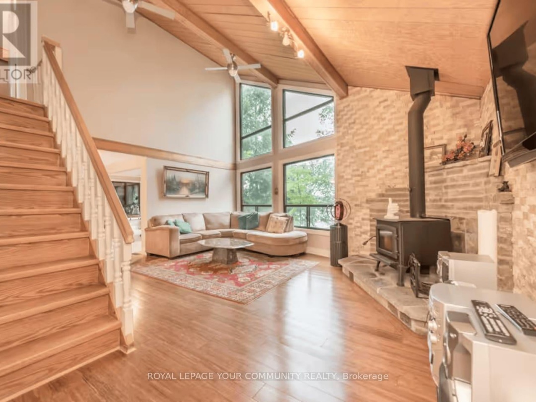 2085 Crystal Lake Road, Trent Lakes