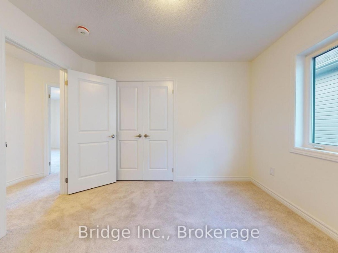 12 HILLCROFT WAY, 