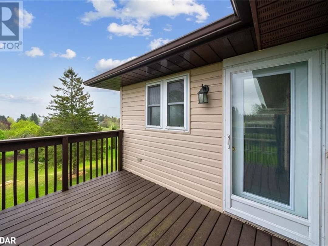 381 Country Club Circle, Pigeon Lake
