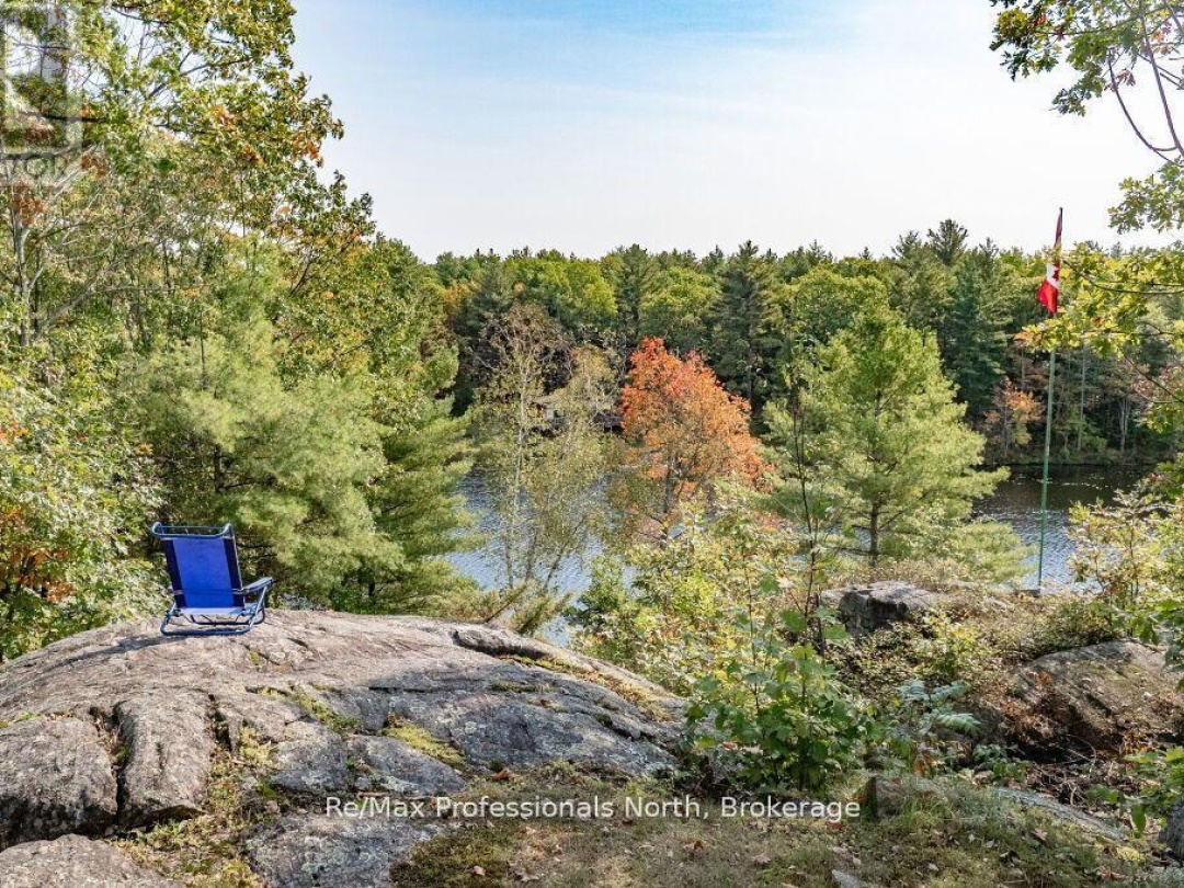 1006 Booth Lane, Pine Lake