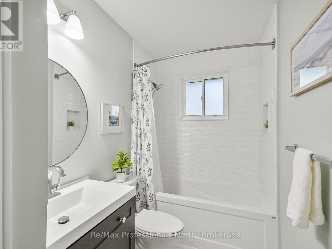 150 Robinson Lane, Lake Muskoka