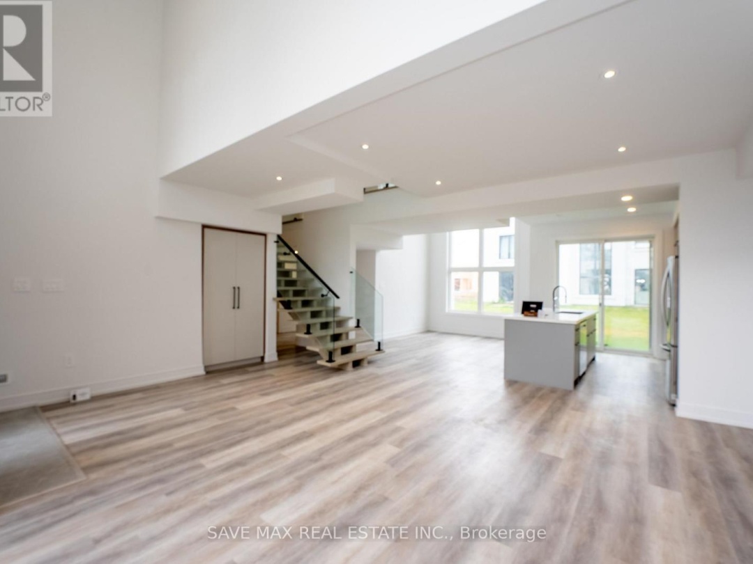 3775 SUNBANK CRESCENT, 