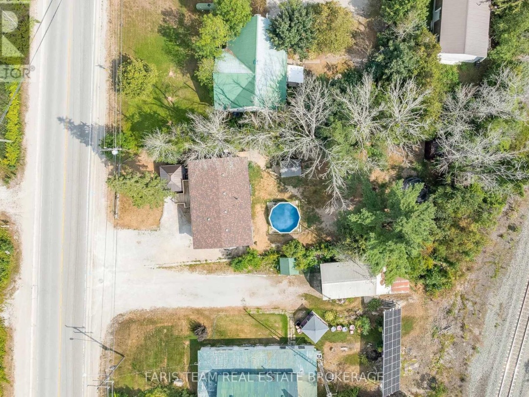 8304 COUNTY ROAD 169, 