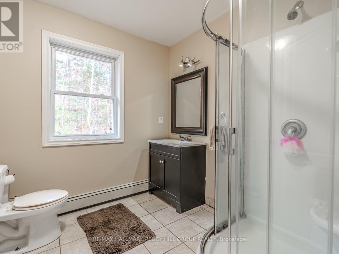 4 CLOVER COURT, 