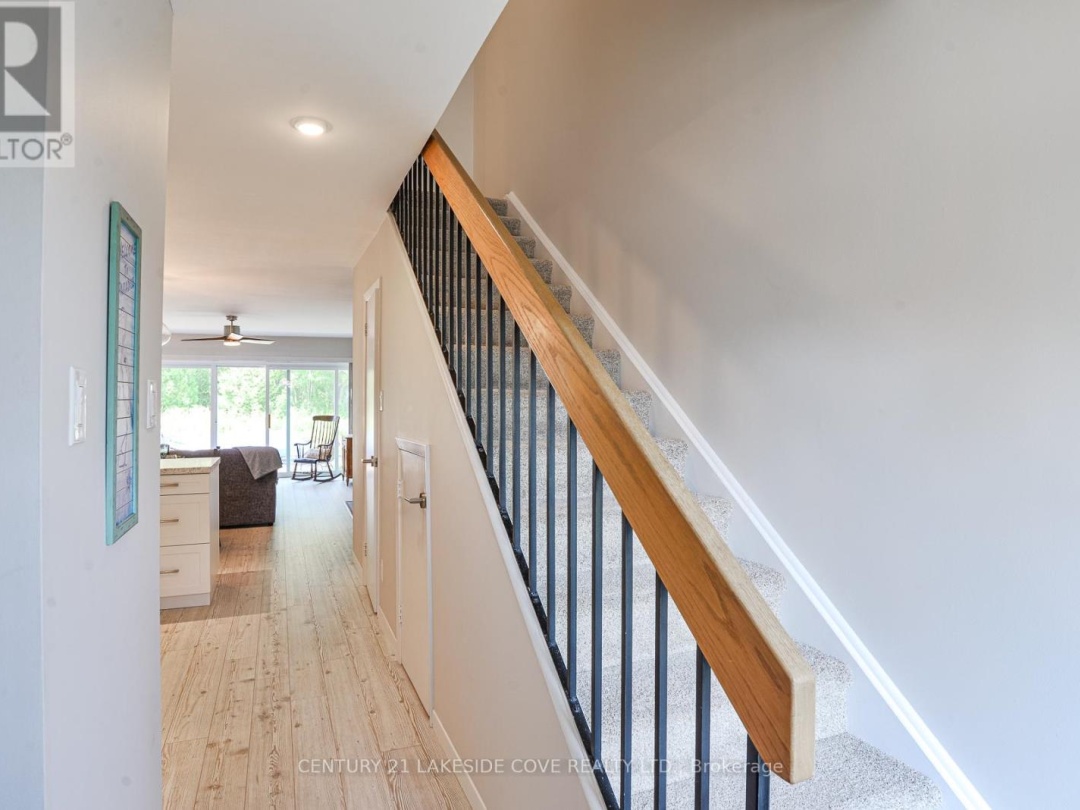 Unit 16 2 Paradise Boulevard W, Lake Simcoe