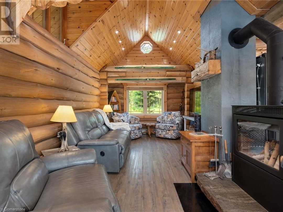 235 Loch Erne Road, Vowel Lake